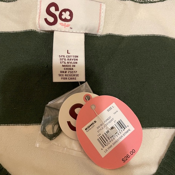NWT SO v-neck sweater - Picture 4 of 5
